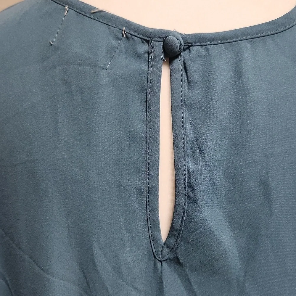 Born Famous Cold Shoulder Top - Picture 4 of 6